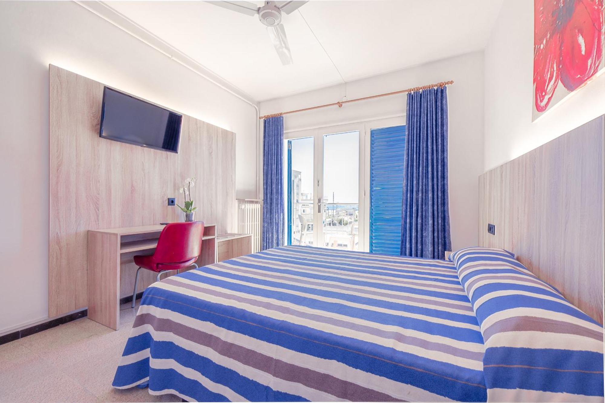 Hotel Bell Aire L'Estartit Esterno foto